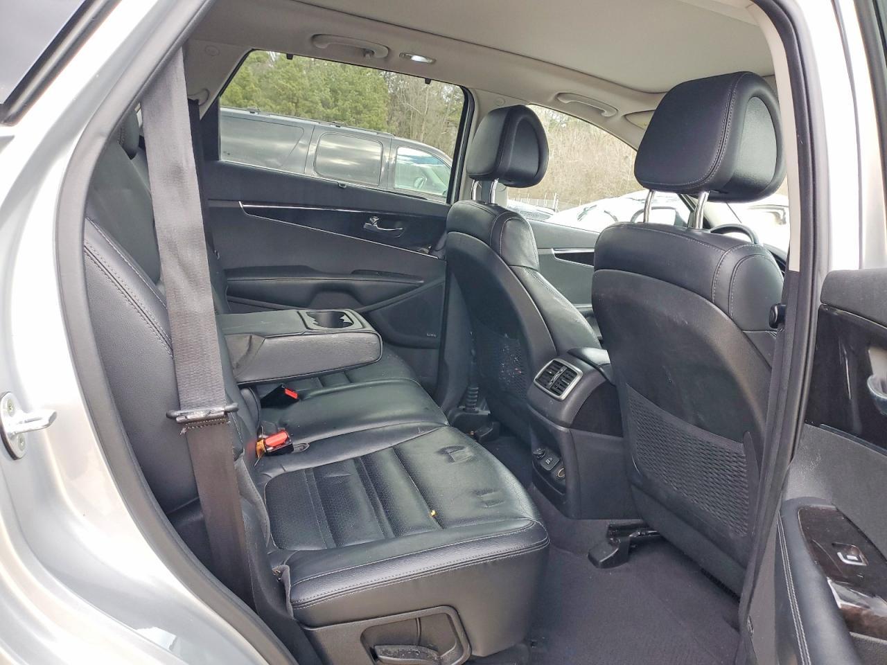 2016 KIA SORENTO