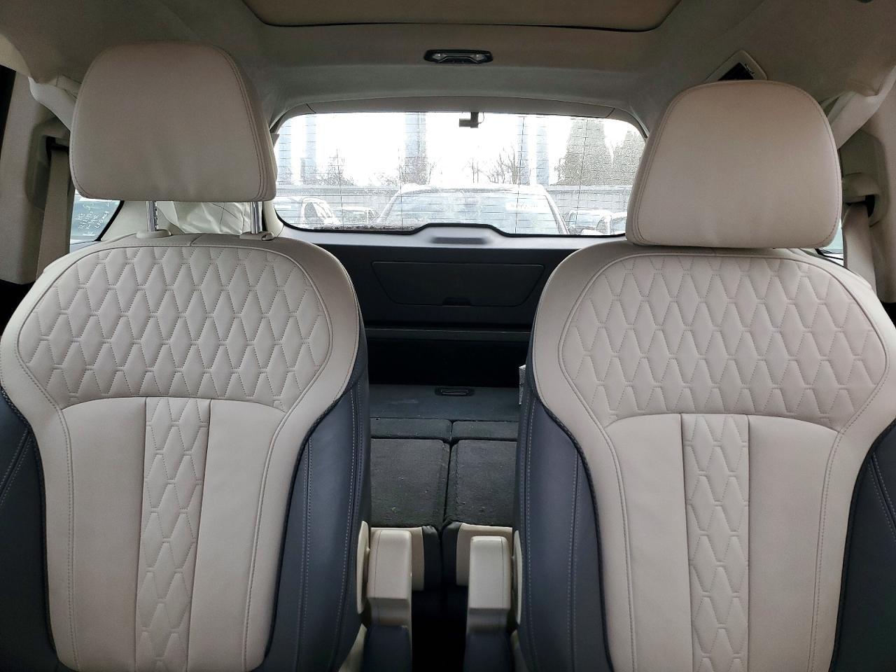 2023 BMW X7