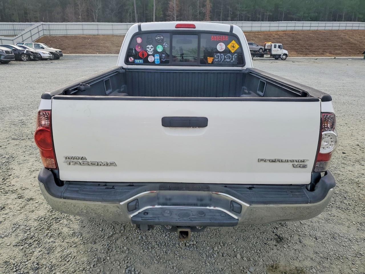 2011 TOYOTA TACOMA