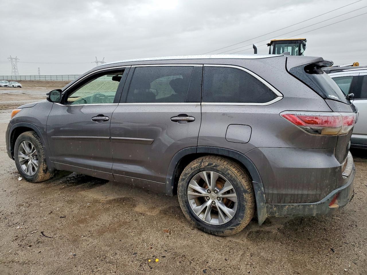 2015 TOYOTA HIGHLANDER