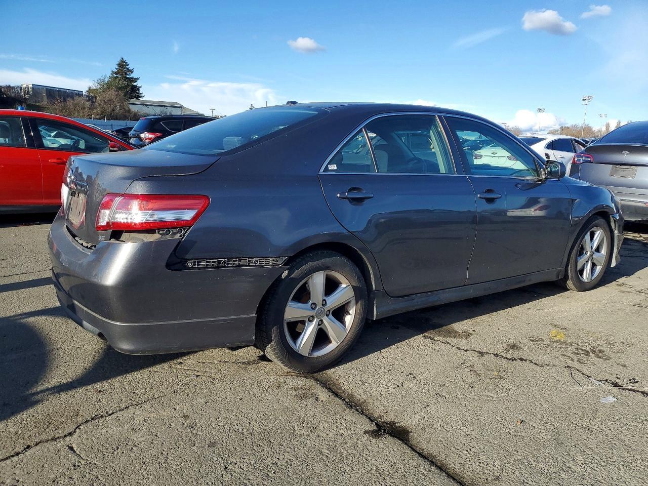 2010 TOYOTA CAMRY