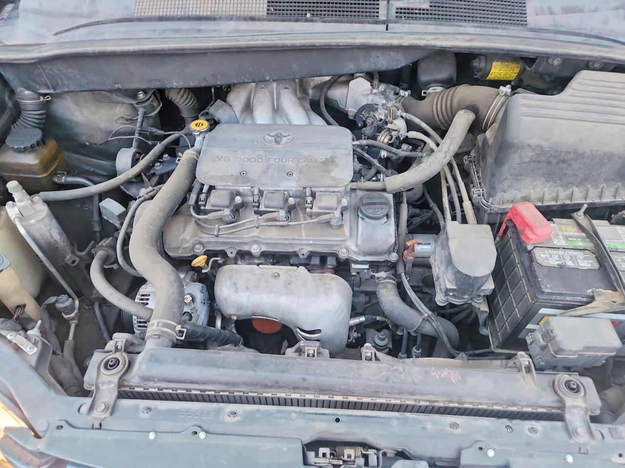 2000 TOYOTA SIENNA
