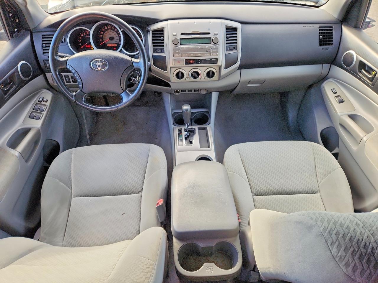 2011 TOYOTA TACOMA