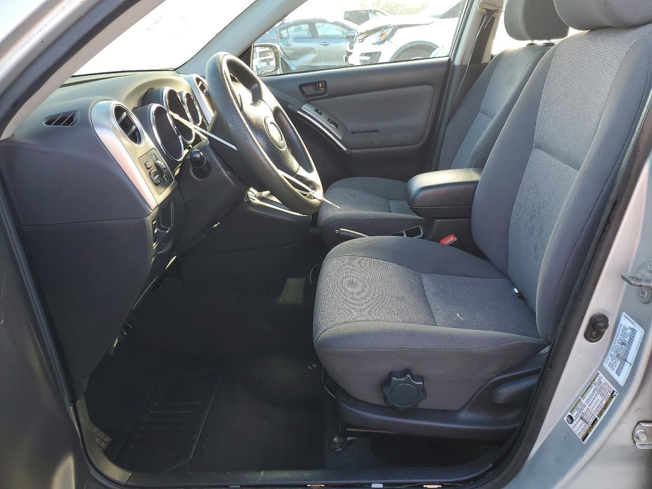 2004 PONTIAC VIBE