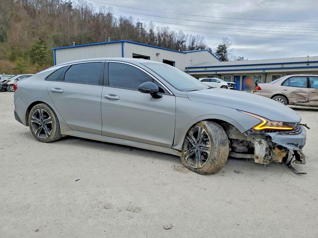 2021 KIA K5