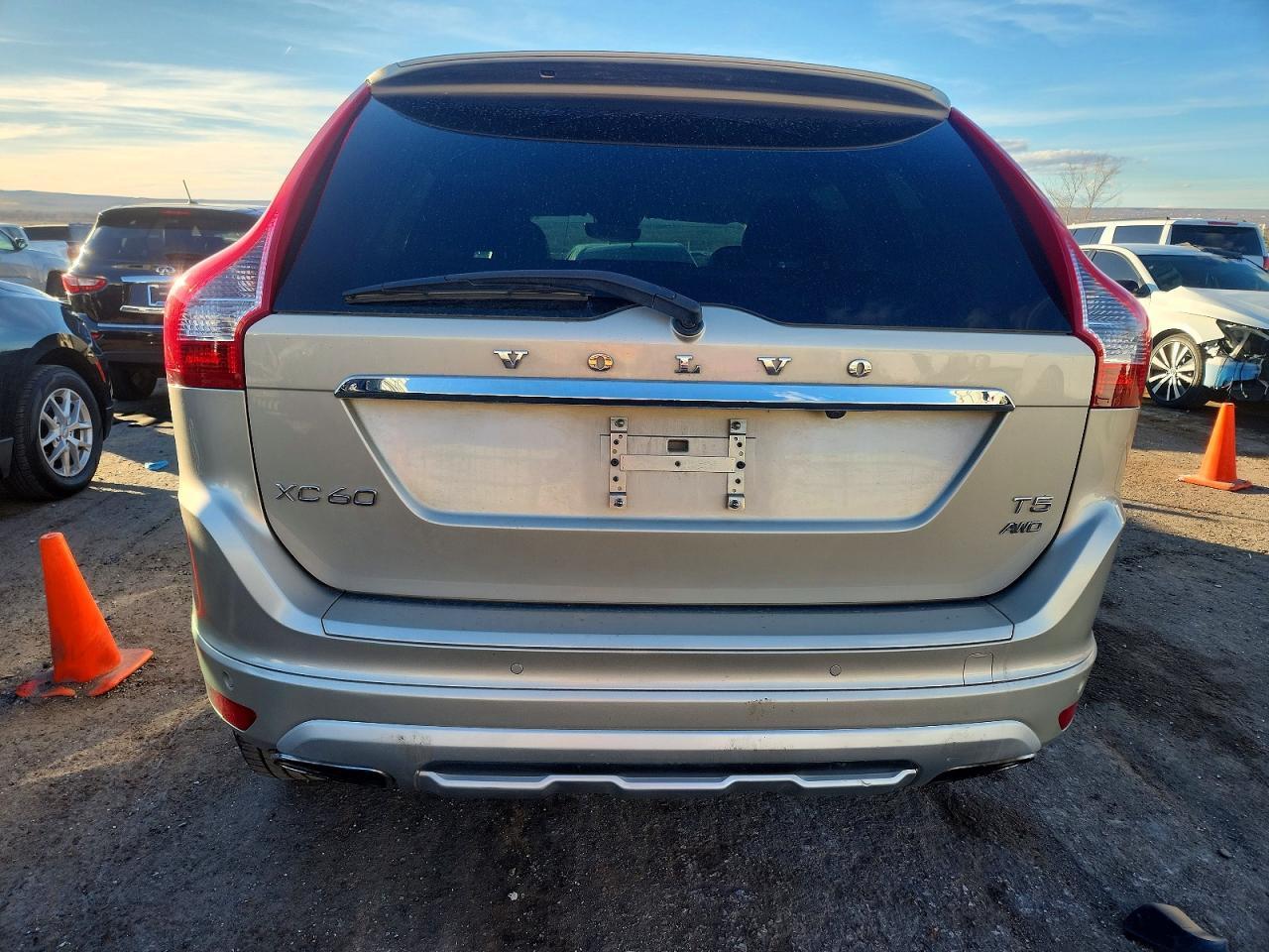 2017 VOLVO XC60