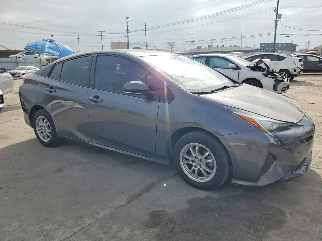 2017 TOYOTA PRIUS