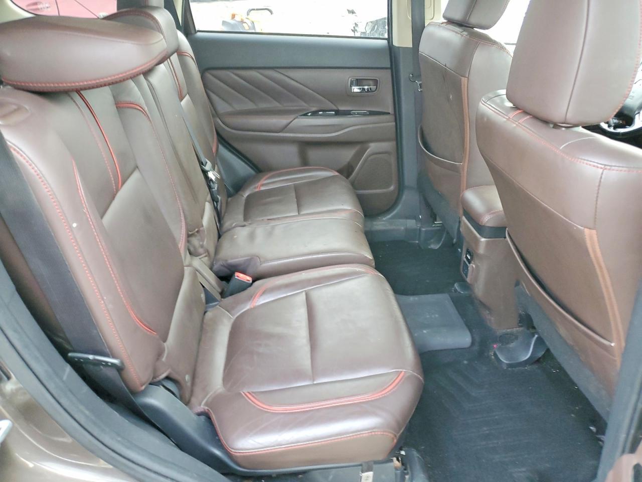 2018 MITSUBISHI outlander