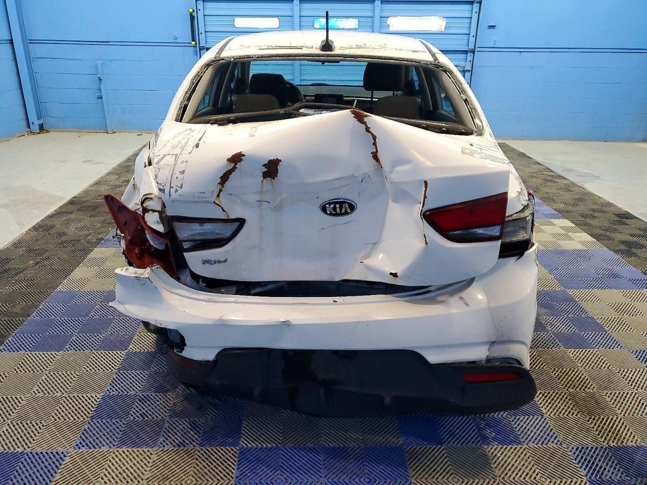 2018 KIA RIO