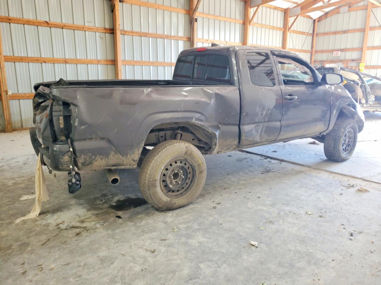 2016 TOYOTA TACOMA