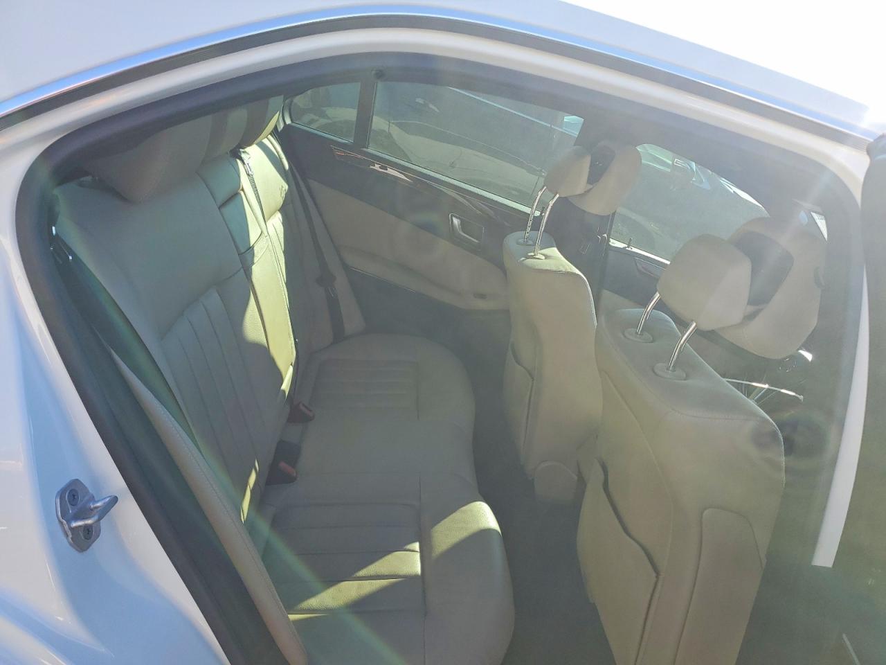 2013 MERCEDES-BENZ E-Class