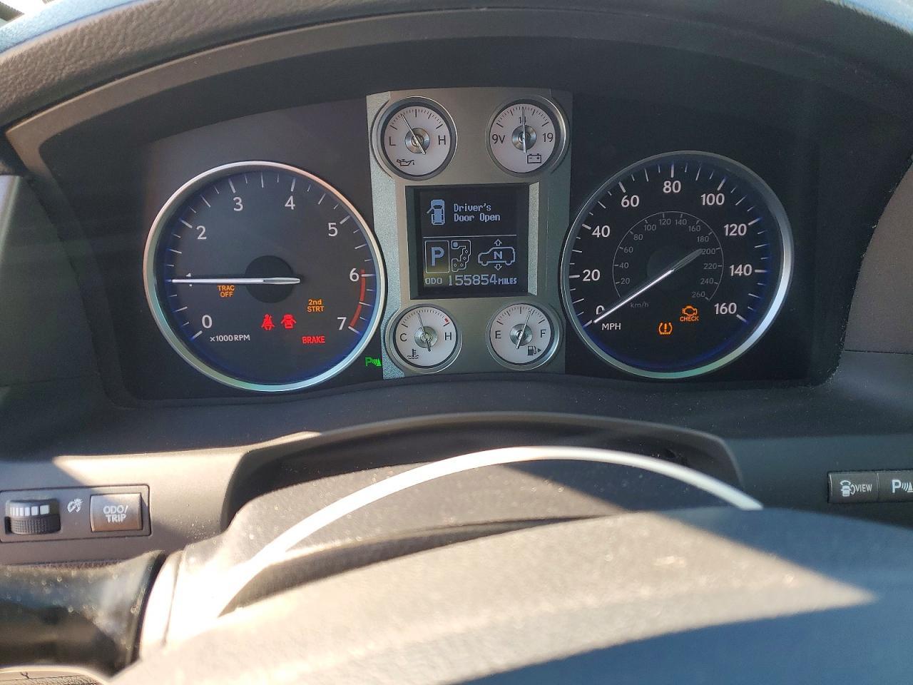 2011 LEXUS LX 570