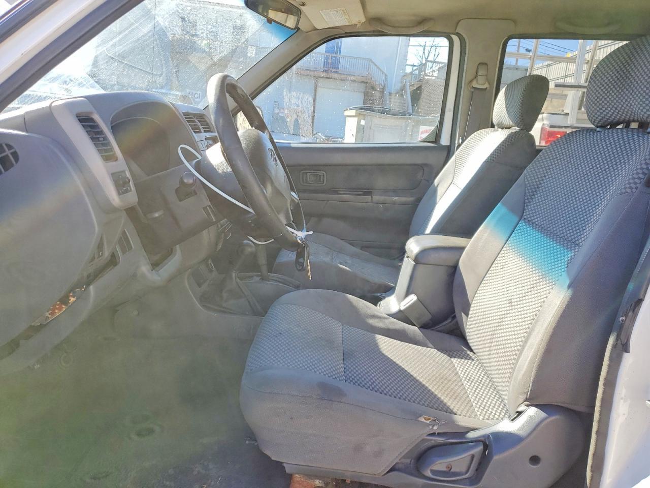 2001 NISSAN Frontier