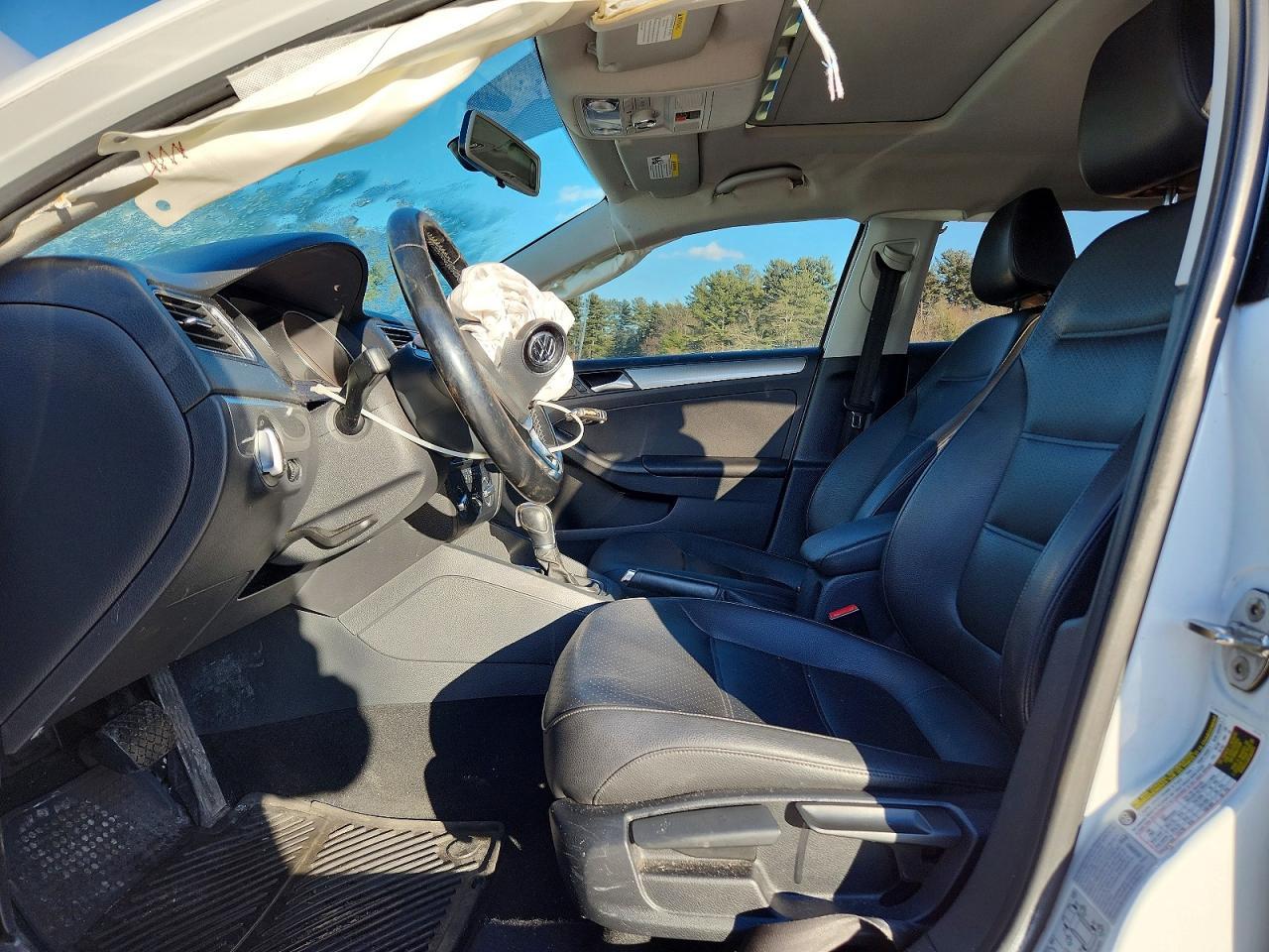 2015 VOLKSWAGEN JETTA