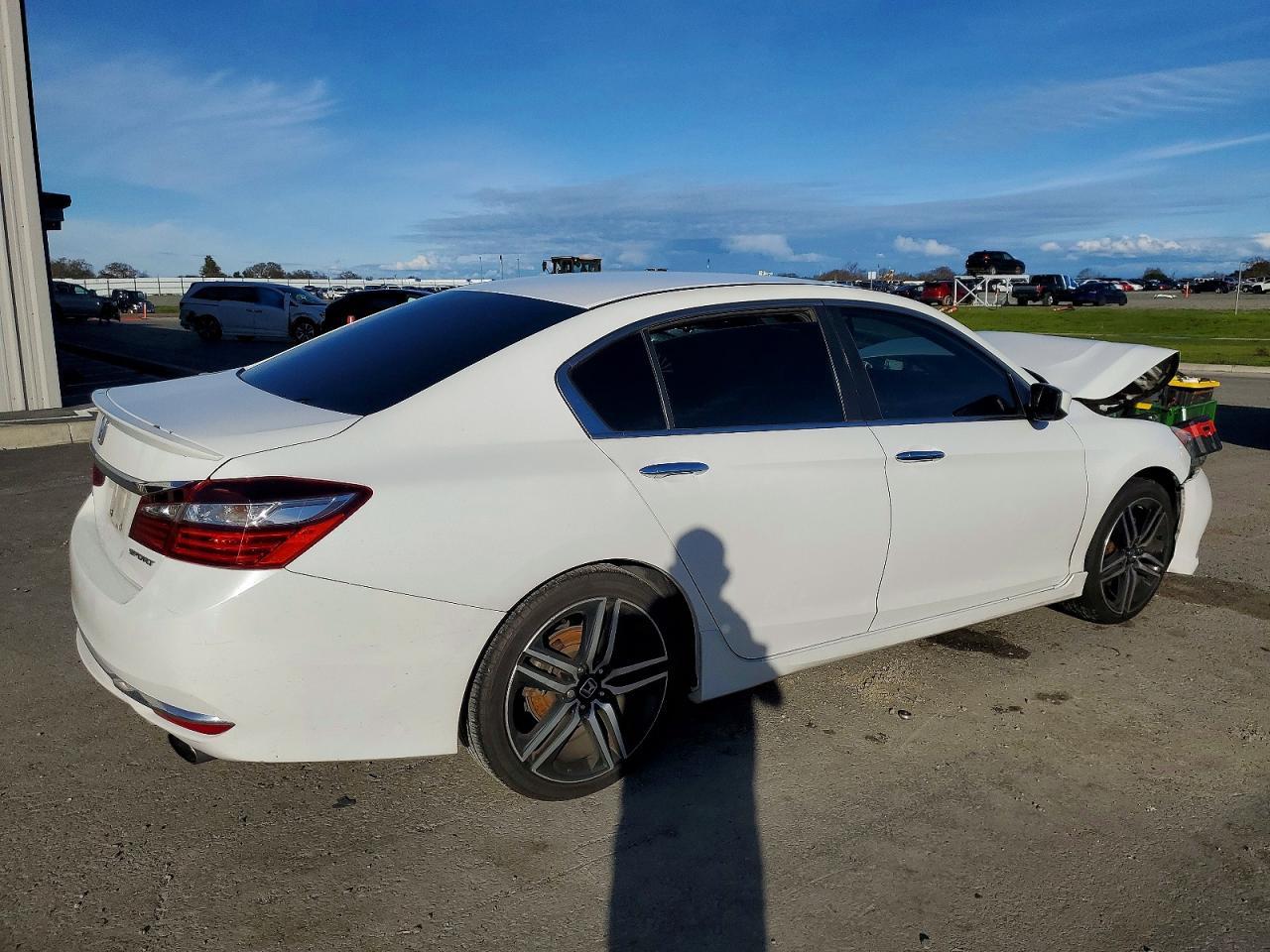 2016 HONDA ACCORD