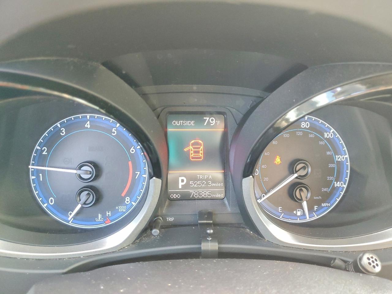 2016 TOYOTA COROLLA