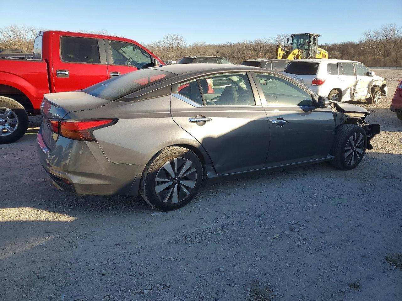 2022 NISSAN ALTIMA