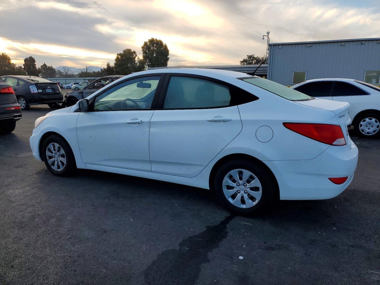 2016 HYUNDAI ACCENT