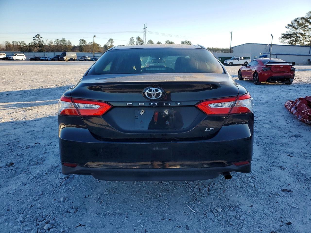 2018 TOYOTA CAMRY