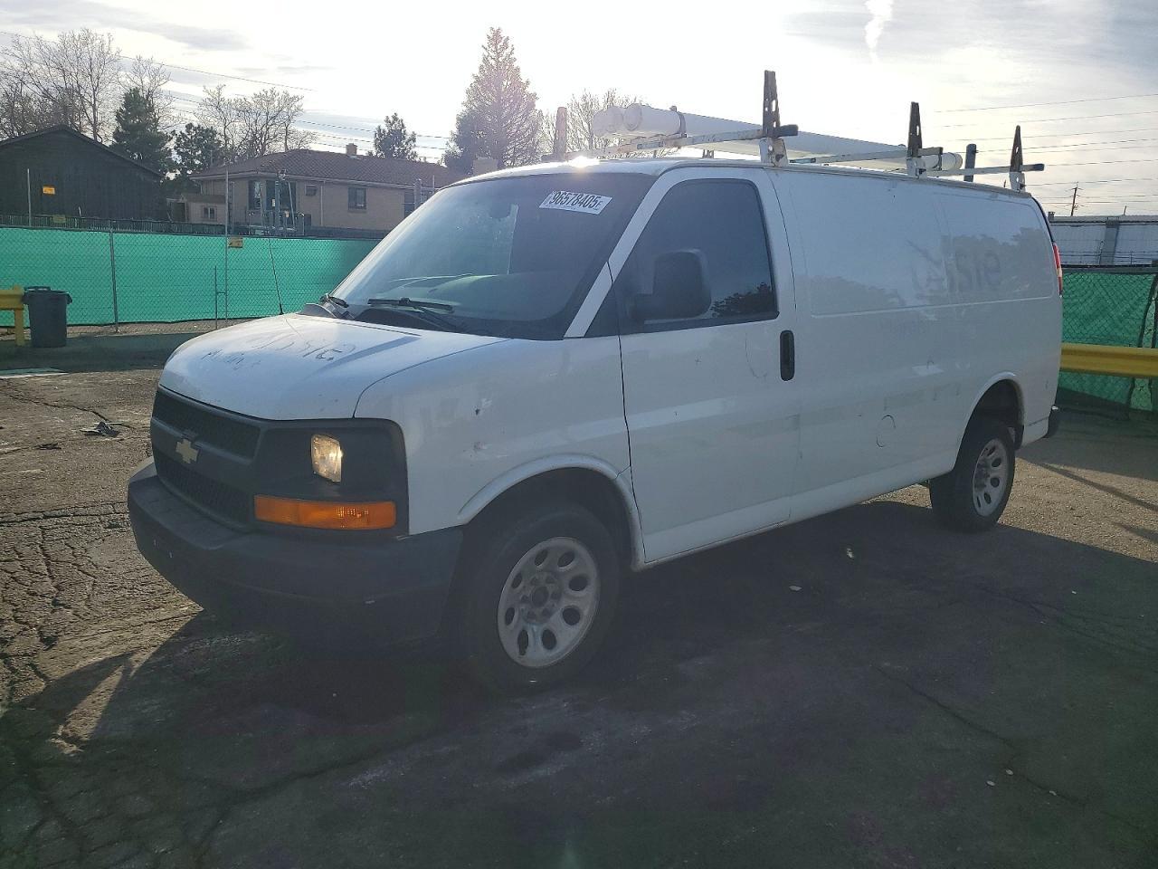 2013 CHEVROLET Express 1500