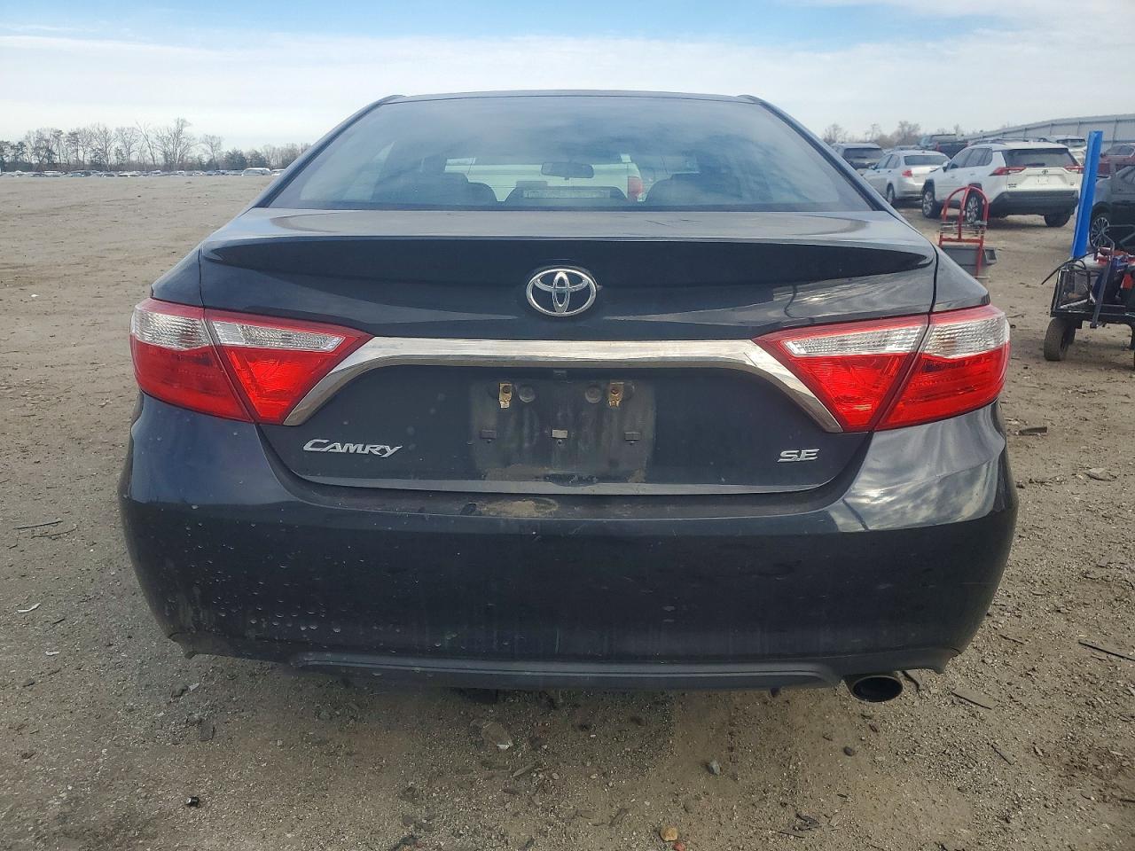 2017 TOYOTA CAMRY
