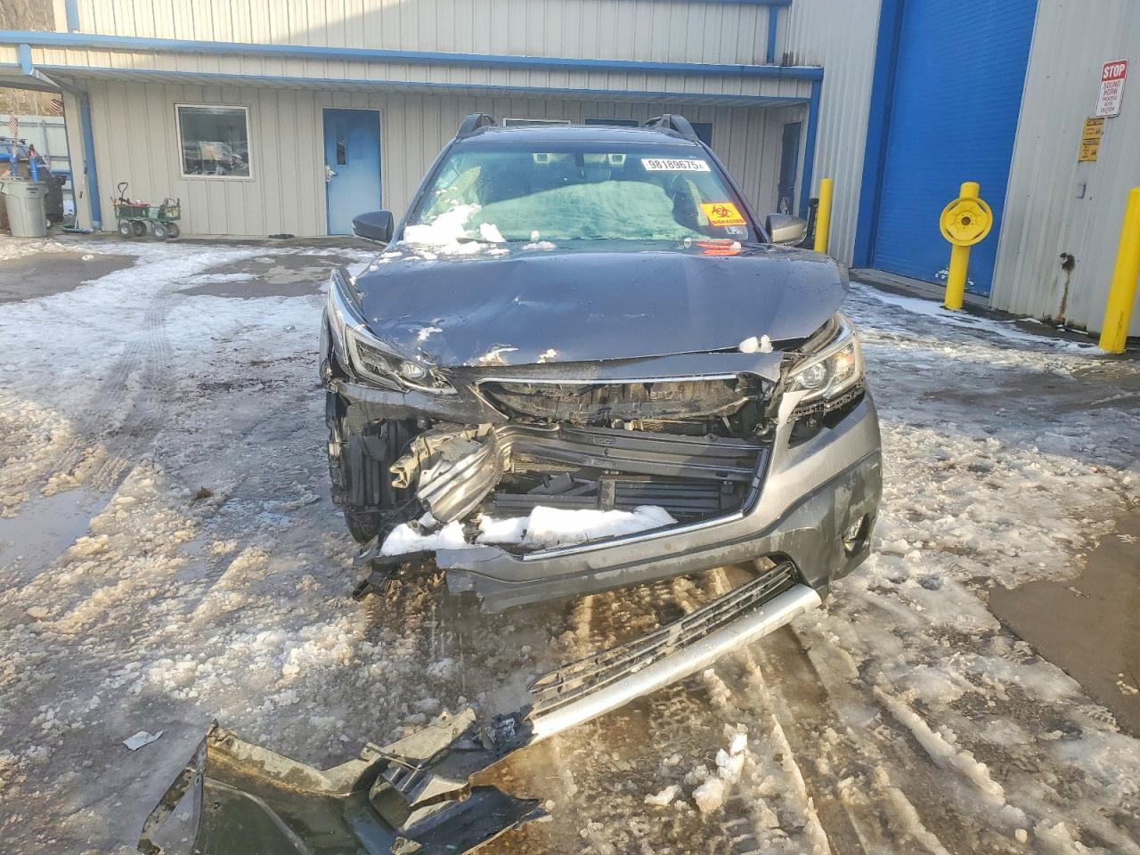 2021 SUBARU Outback