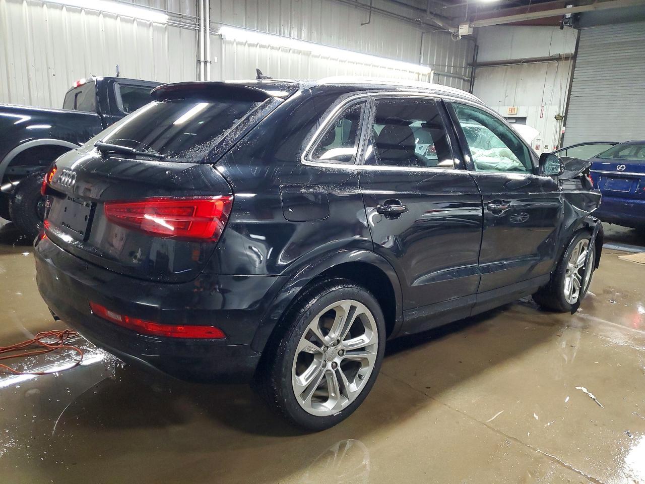 2017 AUDI Q3