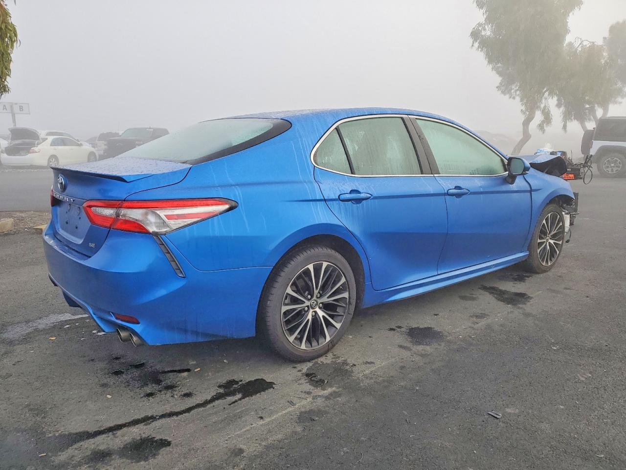 2018 TOYOTA CAMRY
