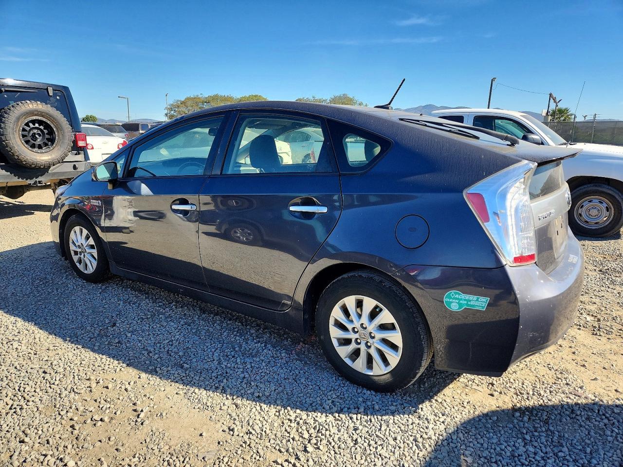 2014 TOYOTA Prius Plug-In
