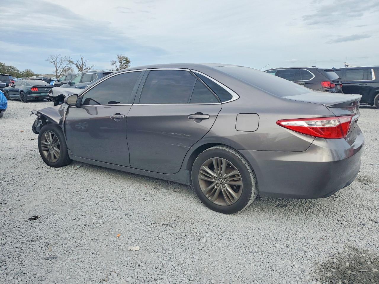 2017 TOYOTA CAMRY