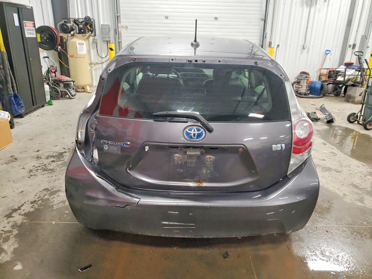 2012 TOYOTA Prius c