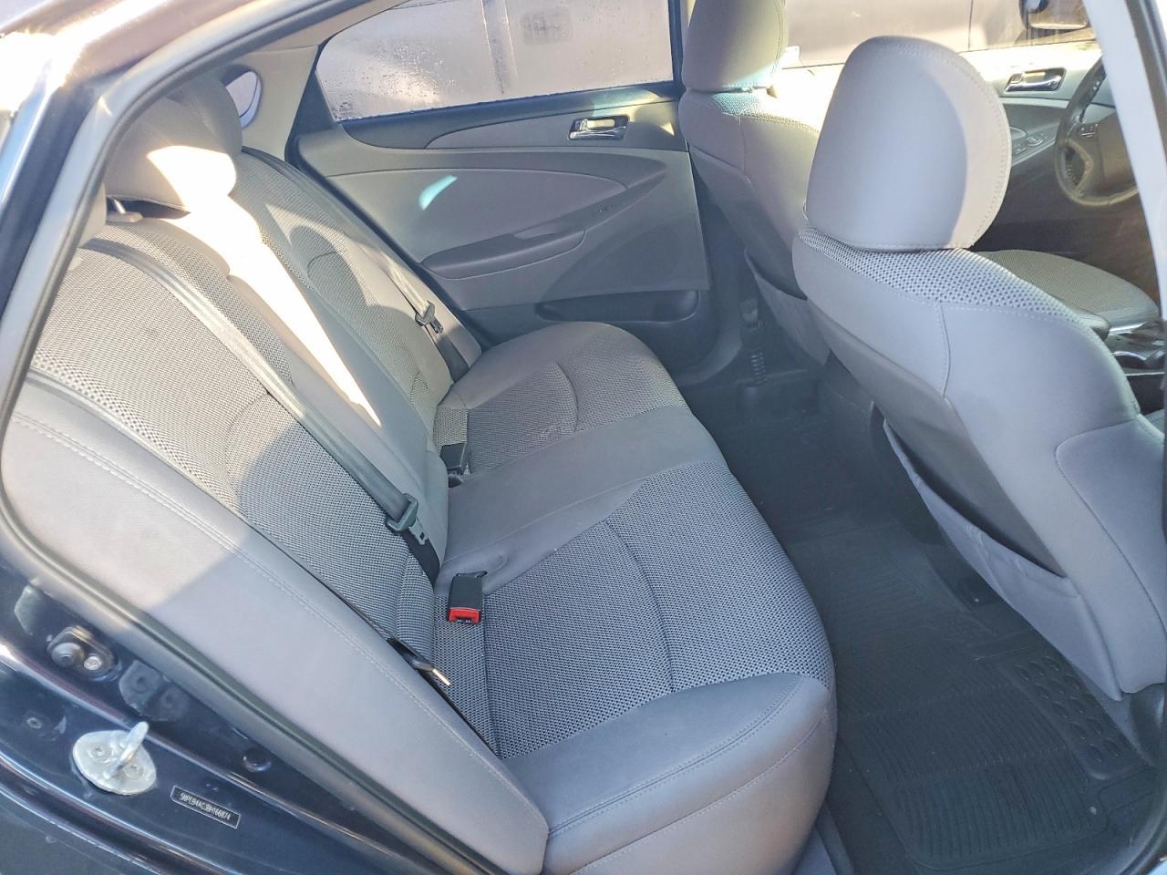 2011 HYUNDAI SONATA