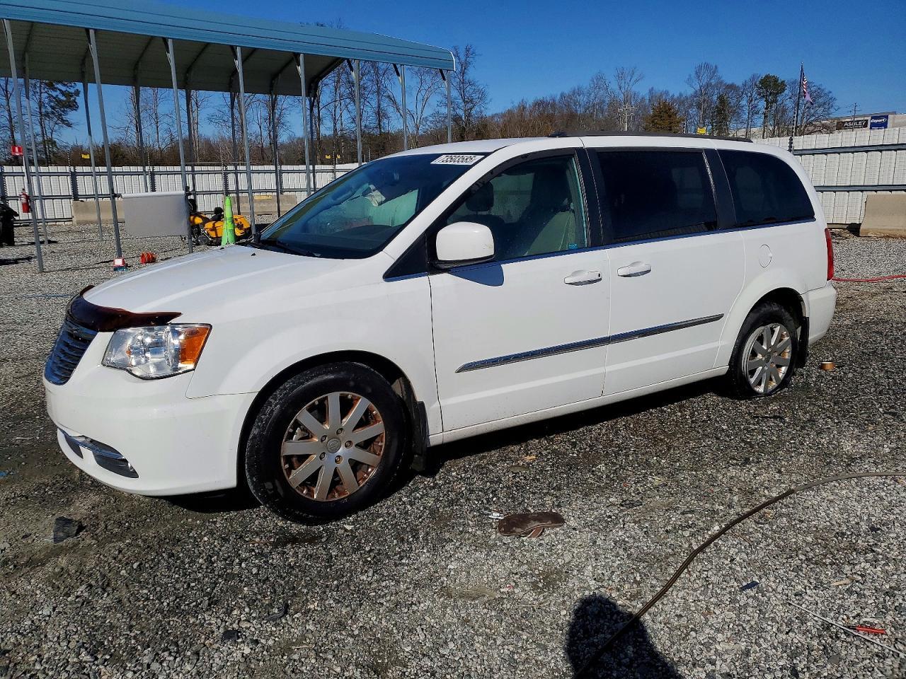 2016 CHRYSLER Town & Country