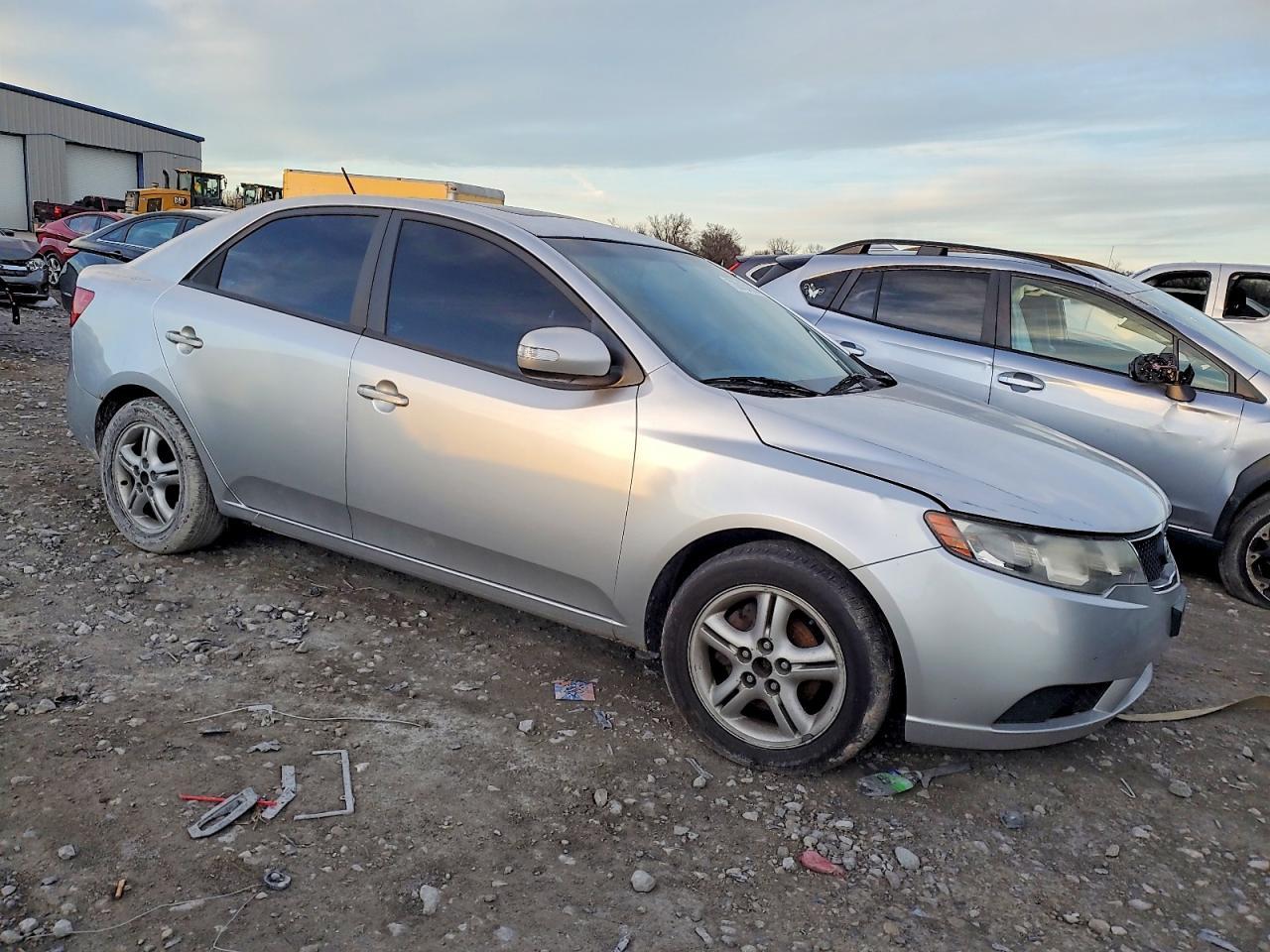 2010 KIA FORTE