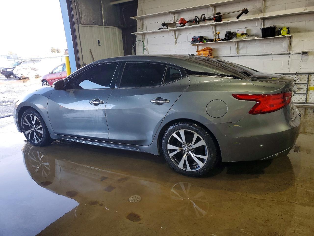 2018 NISSAN Maxima