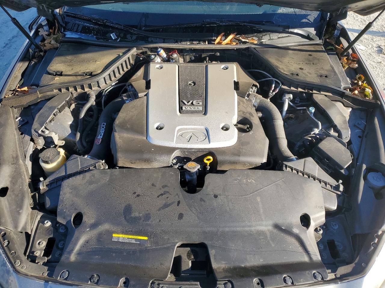 2015 INFINITI Q50
