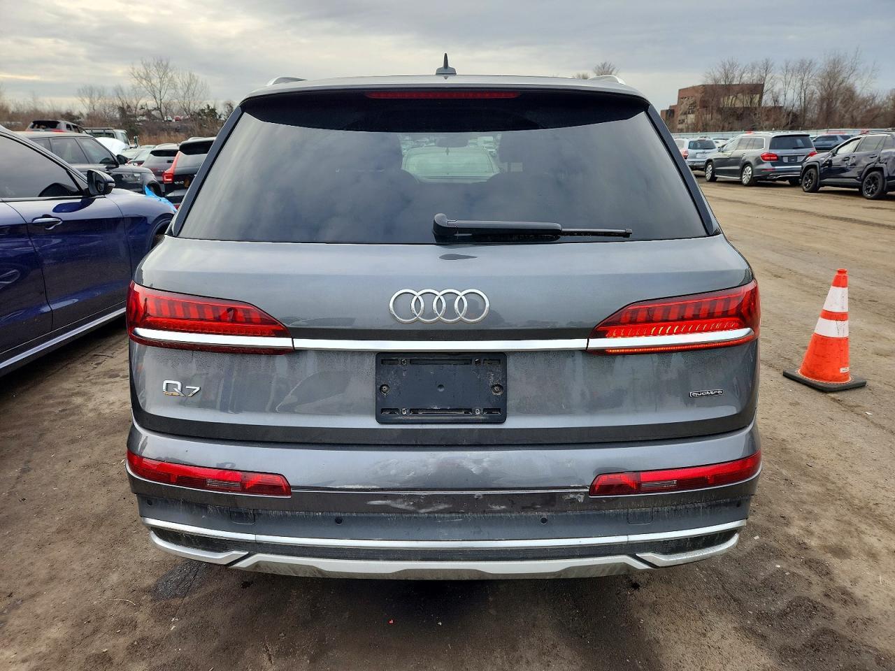 2021 AUDI Q7