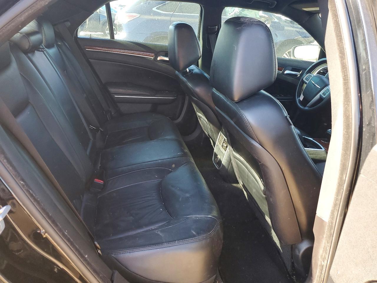 2012 CHRYSLER 300