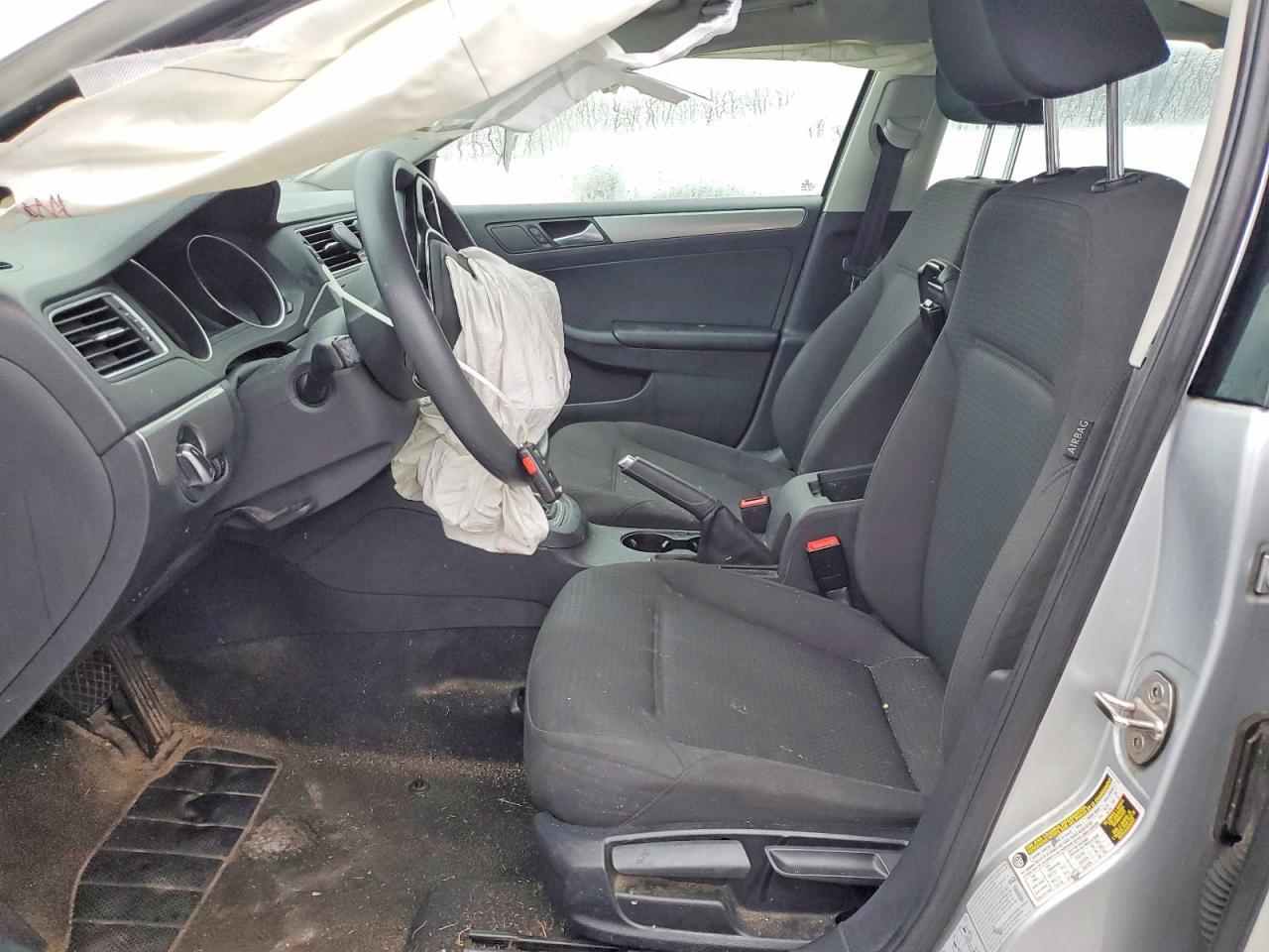 2015 VOLKSWAGEN JETTA