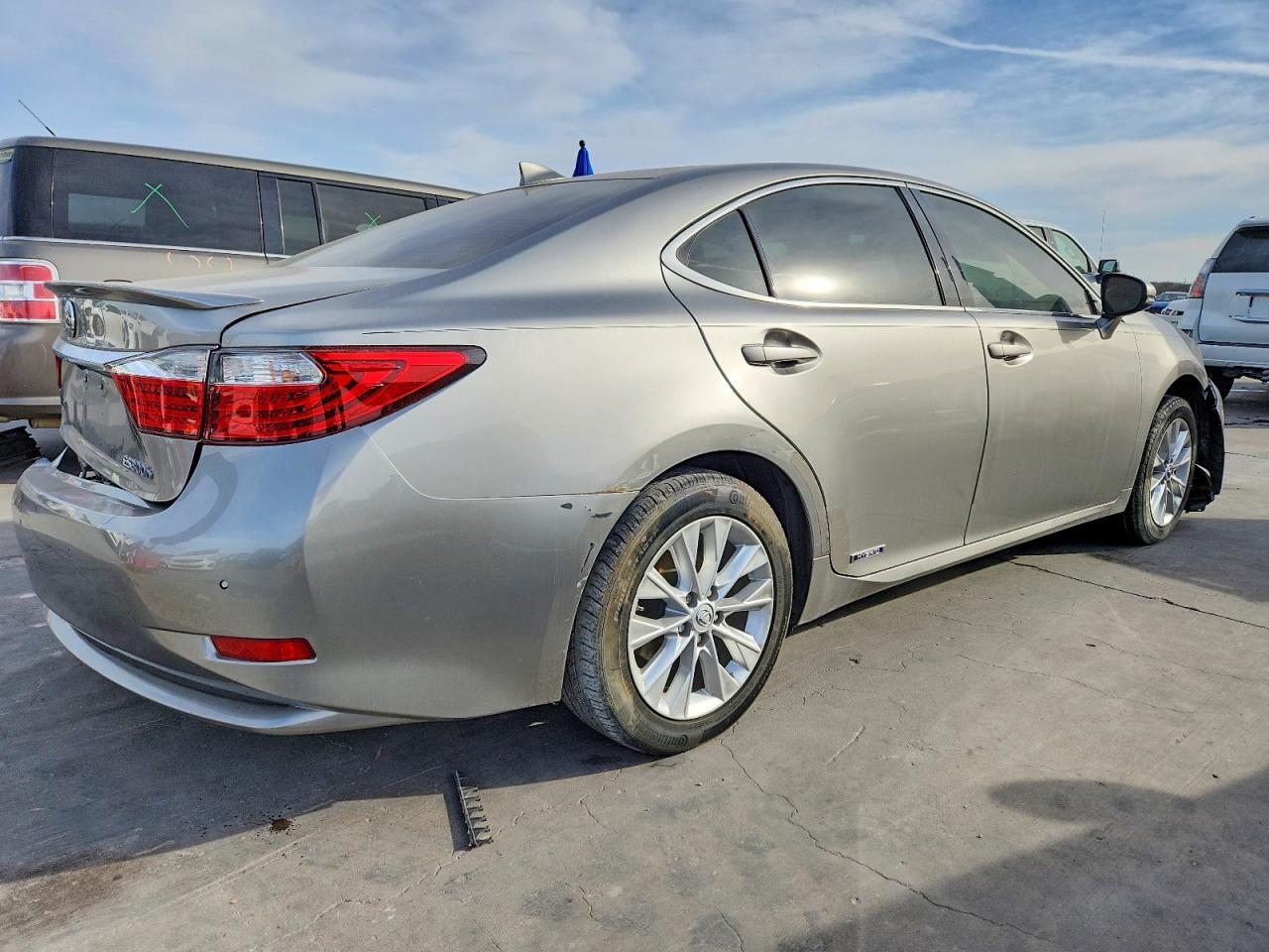 2015 LEXUS ES 300H