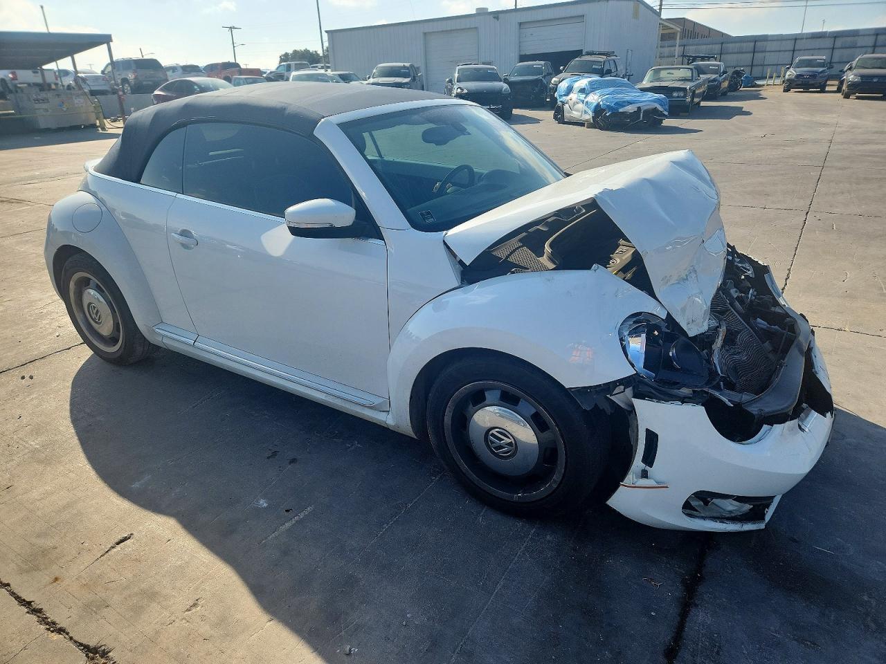 2016 VOLKSWAGEN Beetle