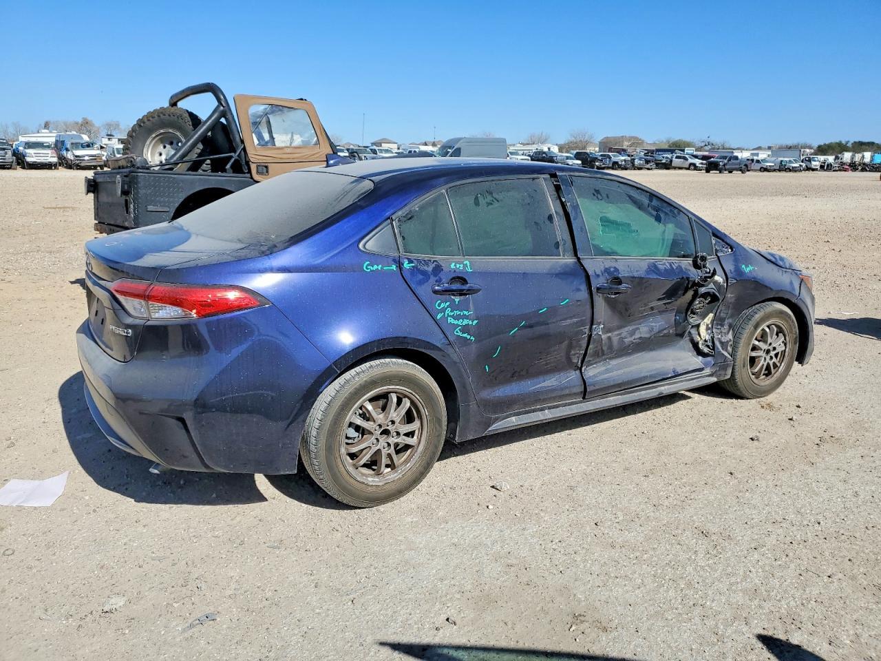 2022 TOYOTA COROLLA