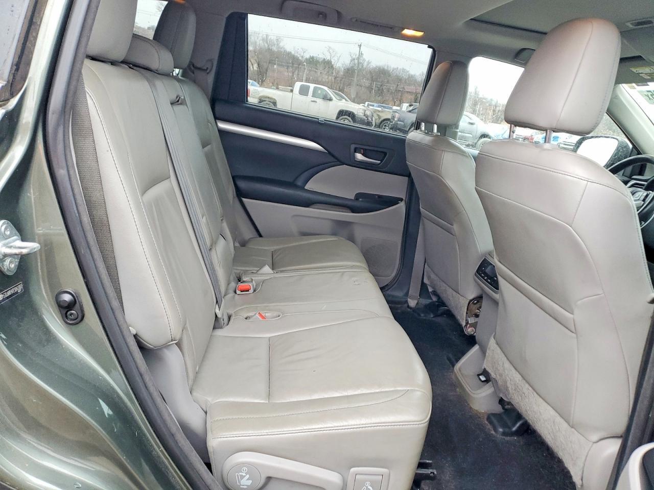 2014 TOYOTA HIGHLANDER