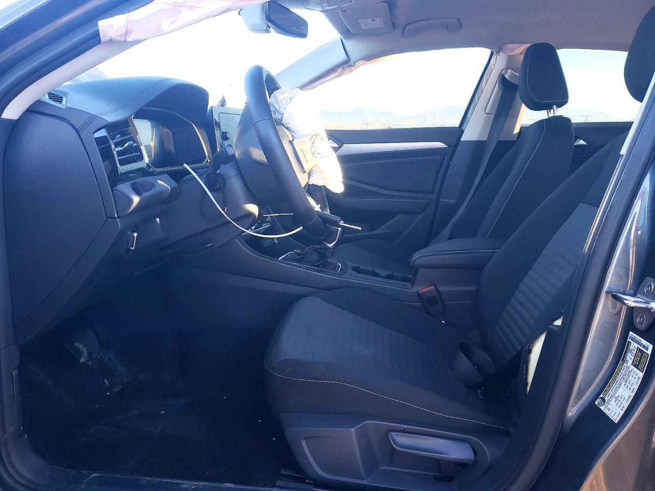 2025 VOLKSWAGEN JETTA