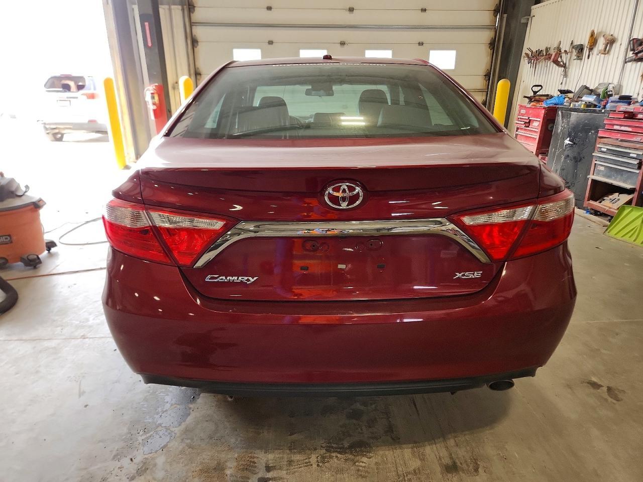 2015 TOYOTA CAMRY
