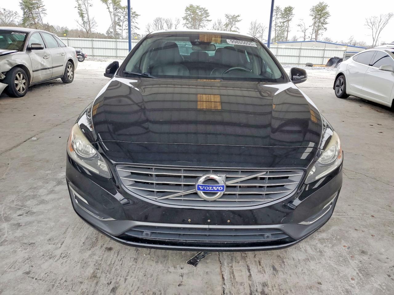 2015 VOLVO S60