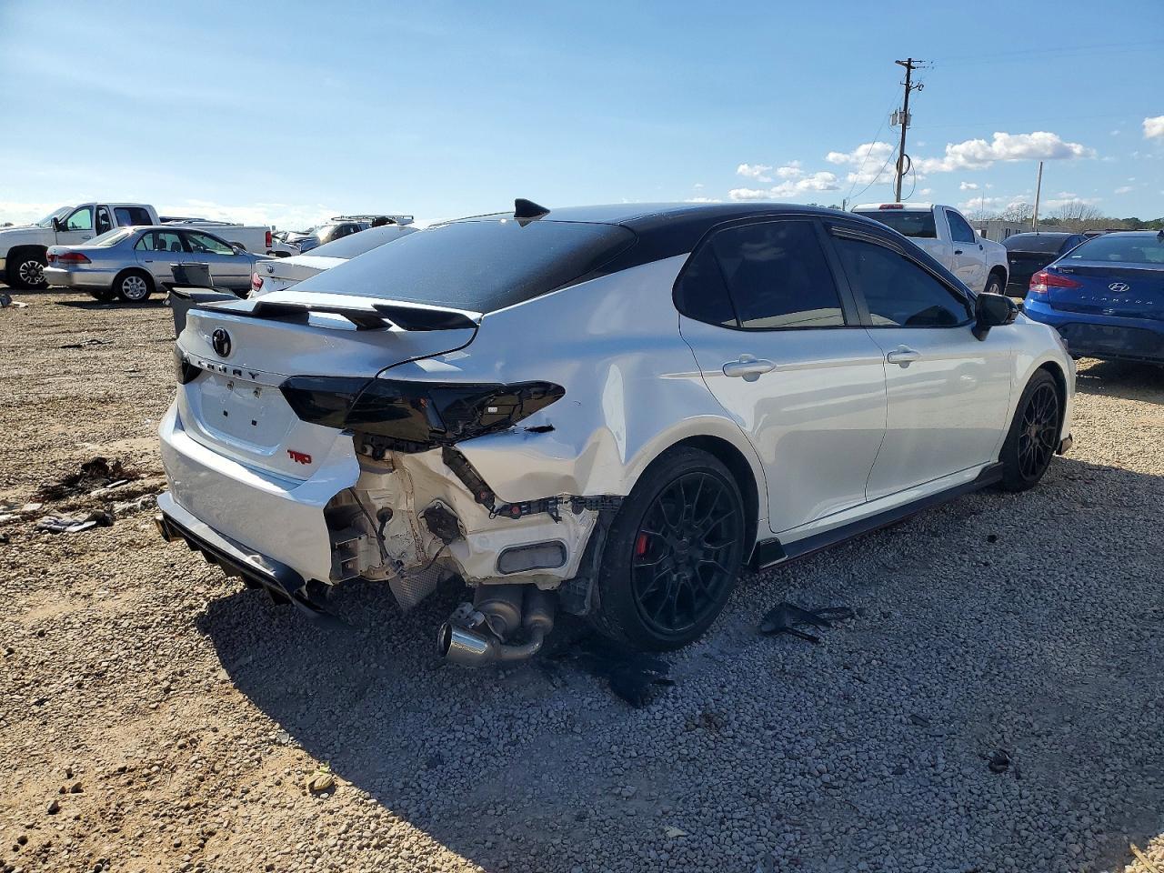 2023 TOYOTA CAMRY
