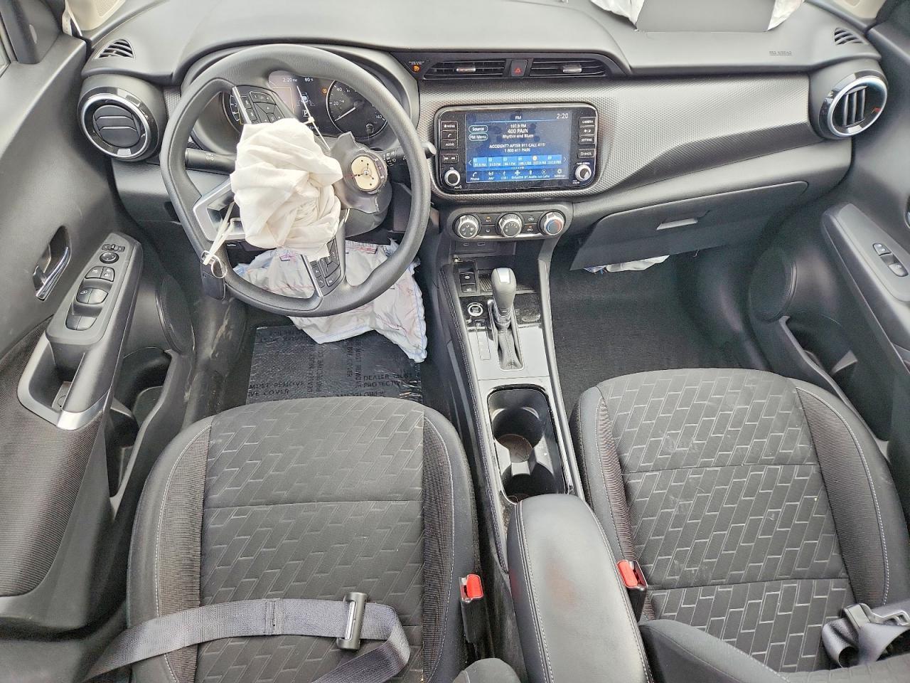 2024 NISSAN KICKS