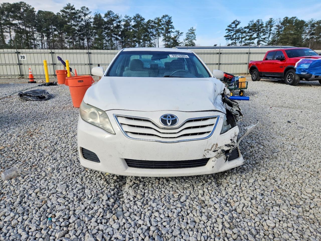 2011 TOYOTA CAMRY