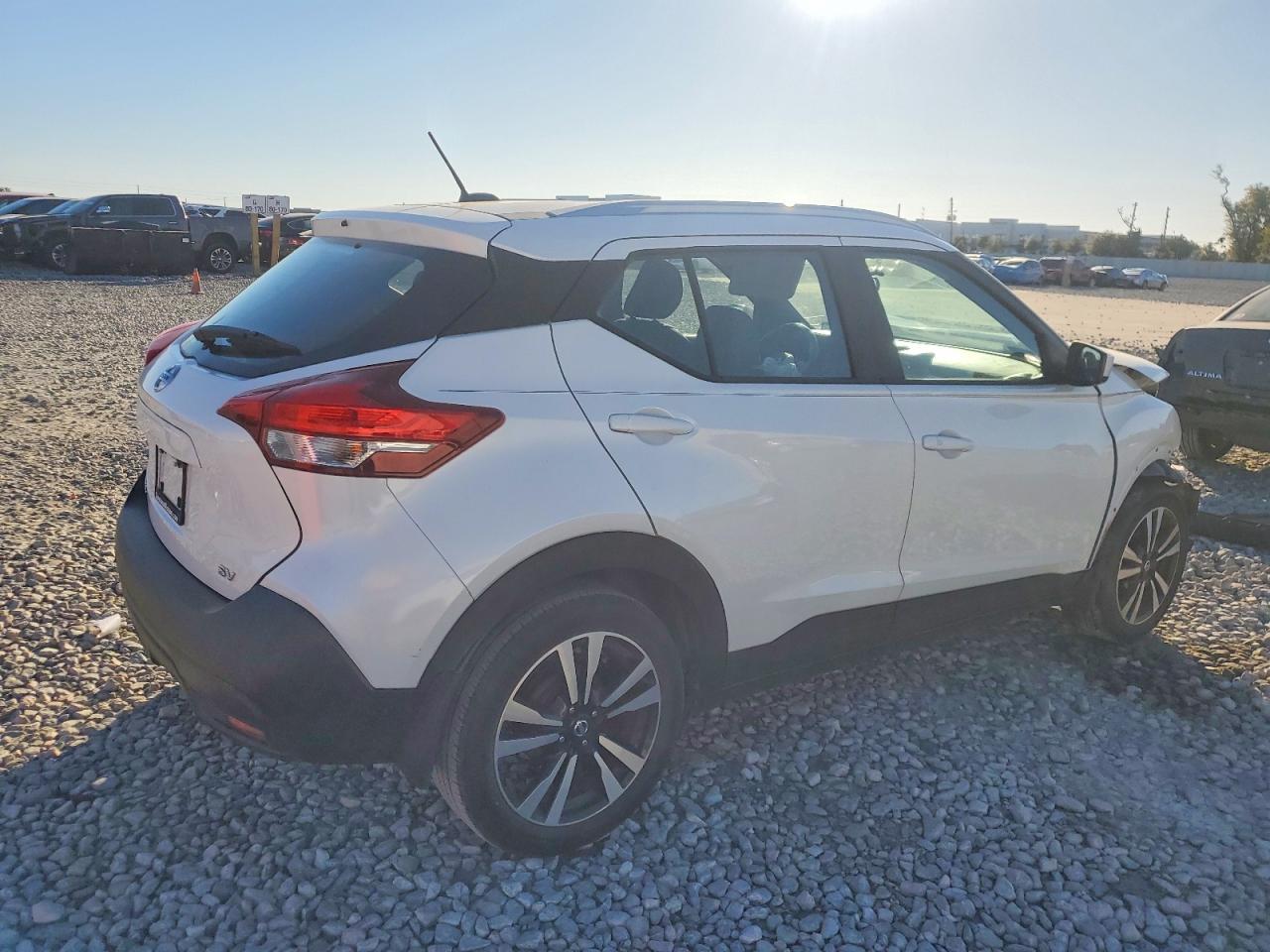 2019 NISSAN KICKS